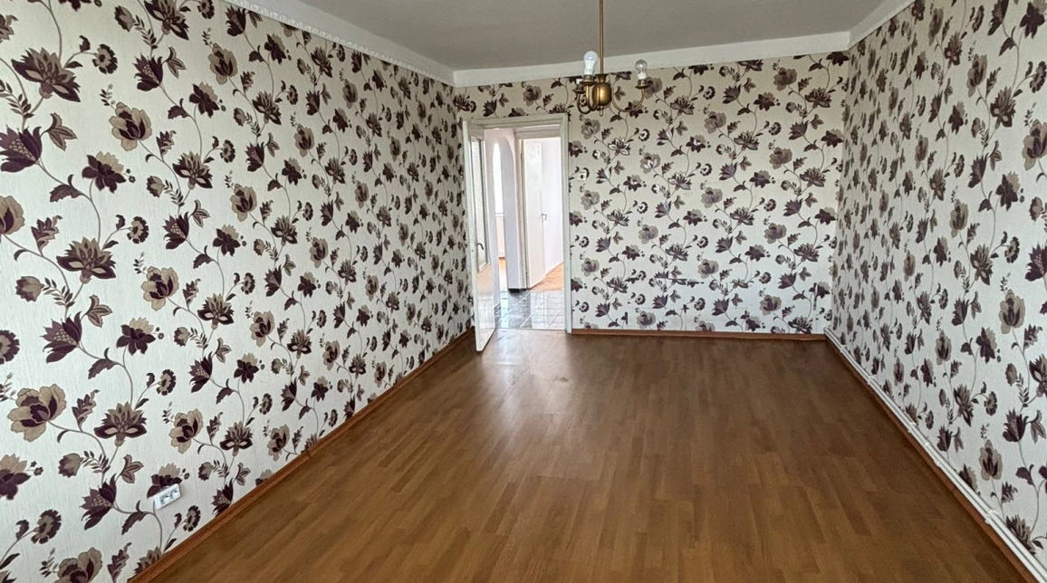 Oferta De vanzare apartament, 3 camere, decomandat, 71 mp , Alexandru cel Bun,  Alexandru cel Bun Bulevard imagine 3