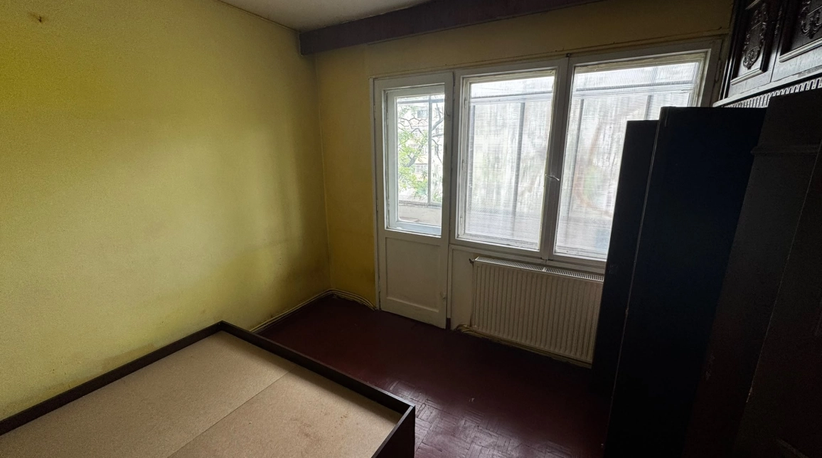 Oferta Apartament, 3 camere, semidecomandat, 65 mp , Podu Ros, de vanzare,  Sensul Giratoriu imagine 1