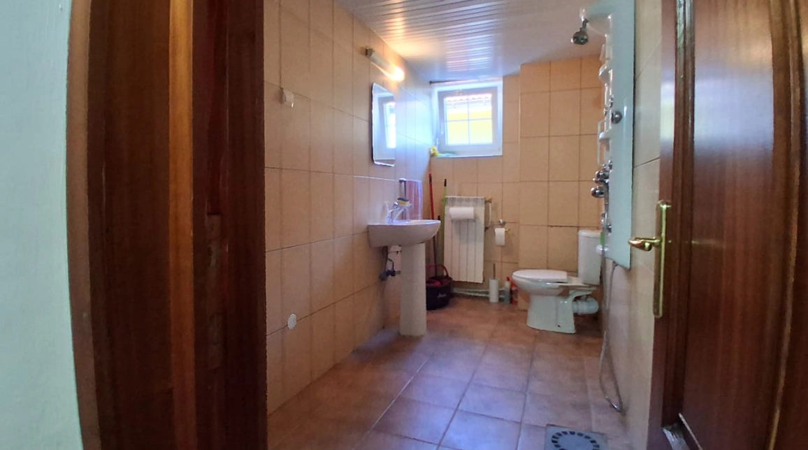 Oferta De vanzare casa, 5 camere, 390 mp , Bucium,   imagine 21