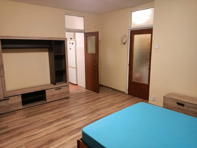O camera,  decomandat ,  48 mp , de inchiriat apartament in zona Gara,  (Carrefour Market ) 157963