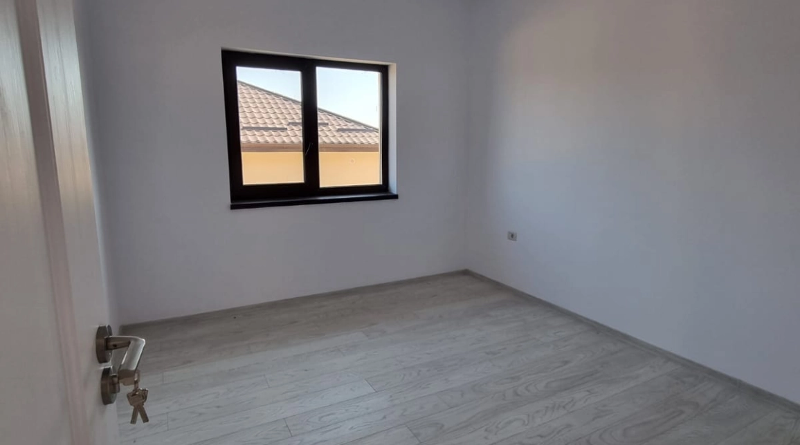 Oferta Valea Lupului casa 90 mp , 4 camere, de vanzare,  Antibiotice imagine 2