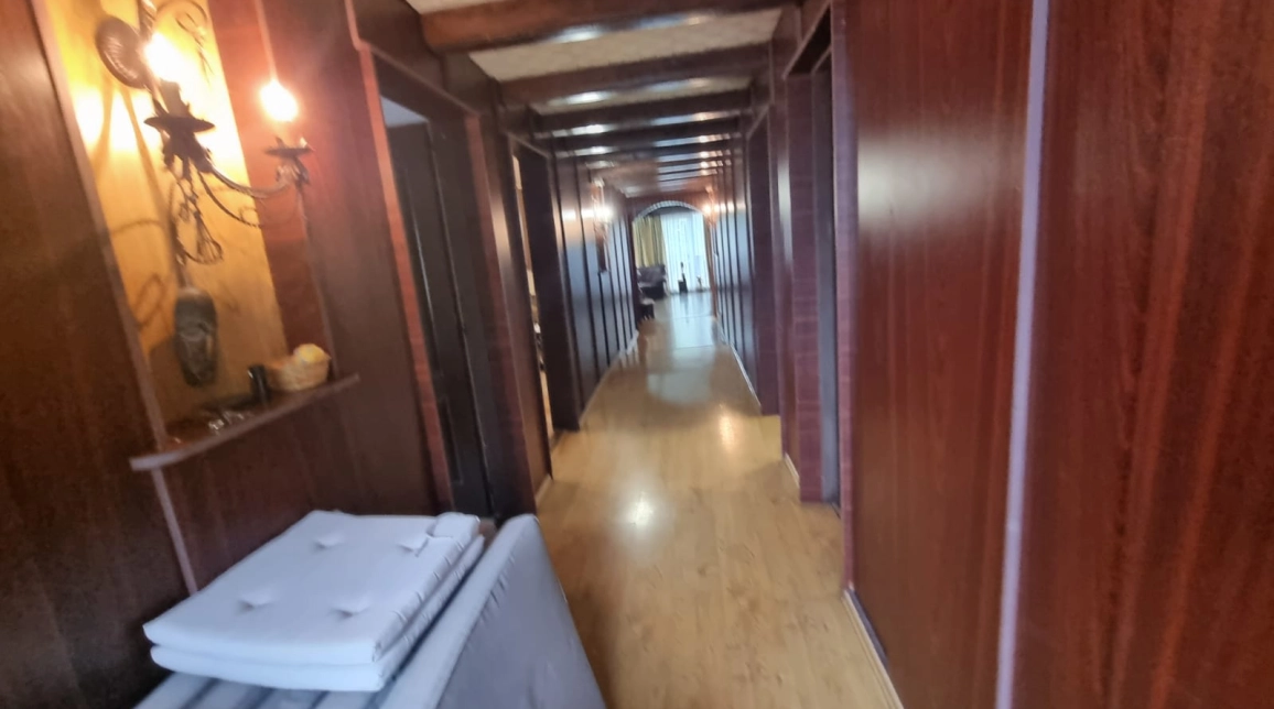 Oferta 7 camere, 240 mp , de vanzare casa in zona Sararie,  dupa spital Arcadia imagine 8