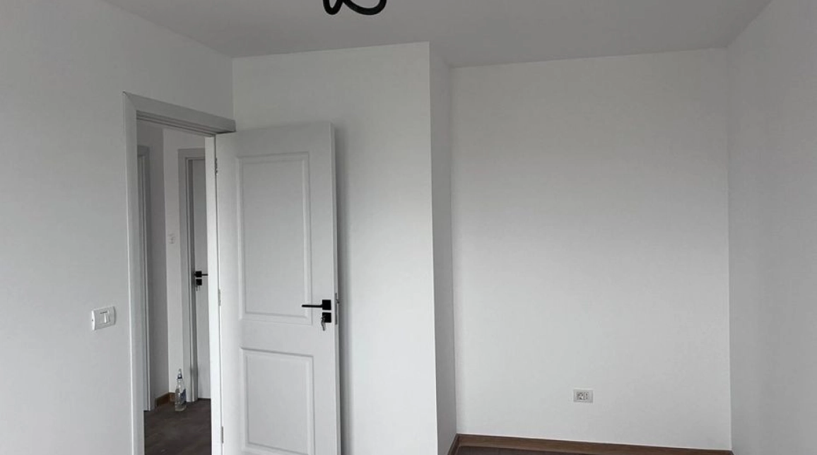 Oferta Casa de vanzare, 4 camere, 107 mp , Miroslava,  la 2 minute de Primarie imagine 2